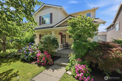 Photo of 7021 Carmichael Avenue SE, Snoqualmie, WA 98065 (MLS # 2553939)