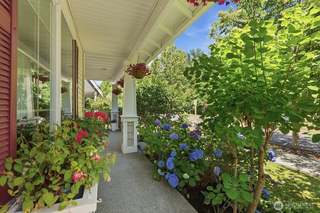 Photo of 7021 Carmichael Avenue SE, Snoqualmie, WA 98065 (MLS # 2553939)