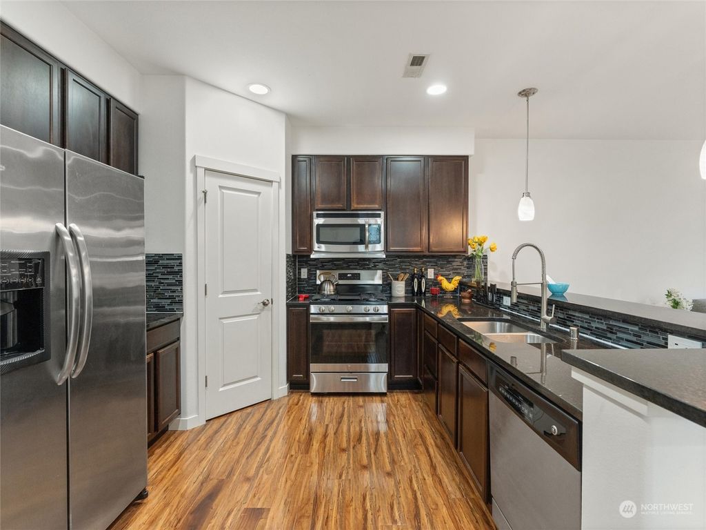 Photo of 13929 34th Drive SE #E, Mill Creek, WA 98012 (MLS # 2322358)