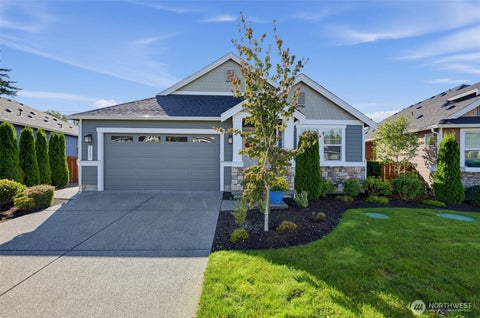 Photo of 9425 Bowthorpe Street SE, Lacey, WA 98513 (MLS # 2589927)