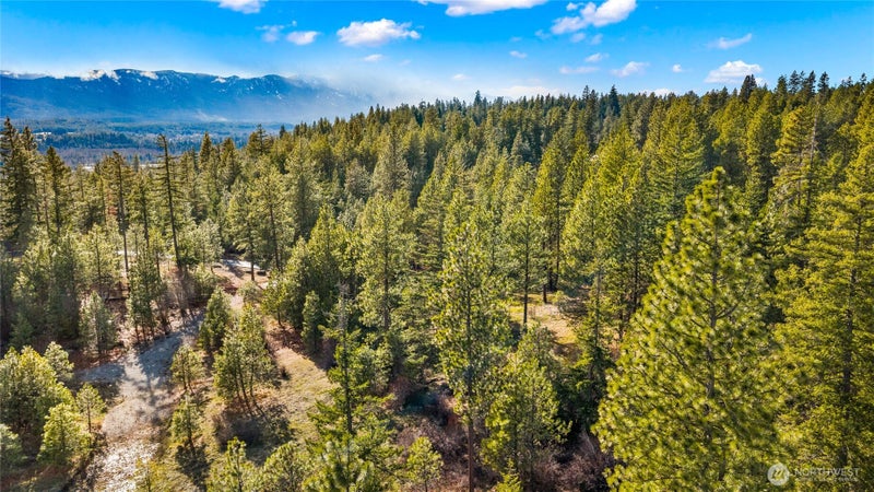 672 Forest Ridge Dr.