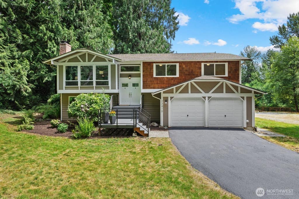 Photo of 23410 NE Old Woodinville-Duvall Rd RD, Woodinville, WA 98077 (MLS # 2561508)