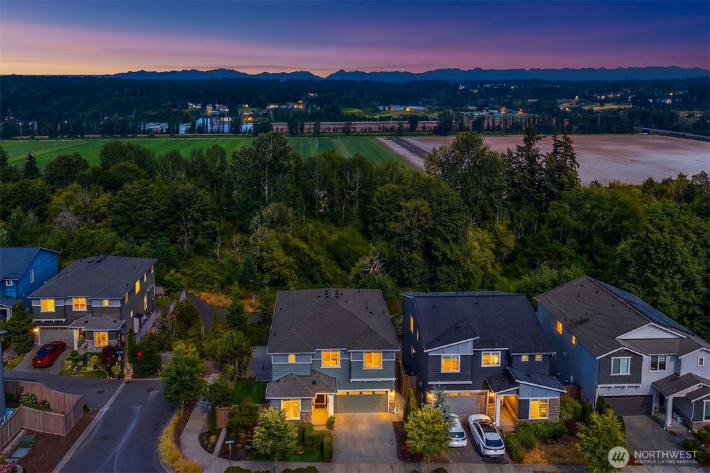 Photo of 13024 137th Drive NE, Kirkland, WA 98034 (MLS # 2578736)