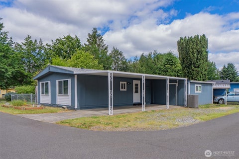 Photo of 5532 Mountain Greens Lane SE, Lacey, WA 98503 (MLS # 2543843)