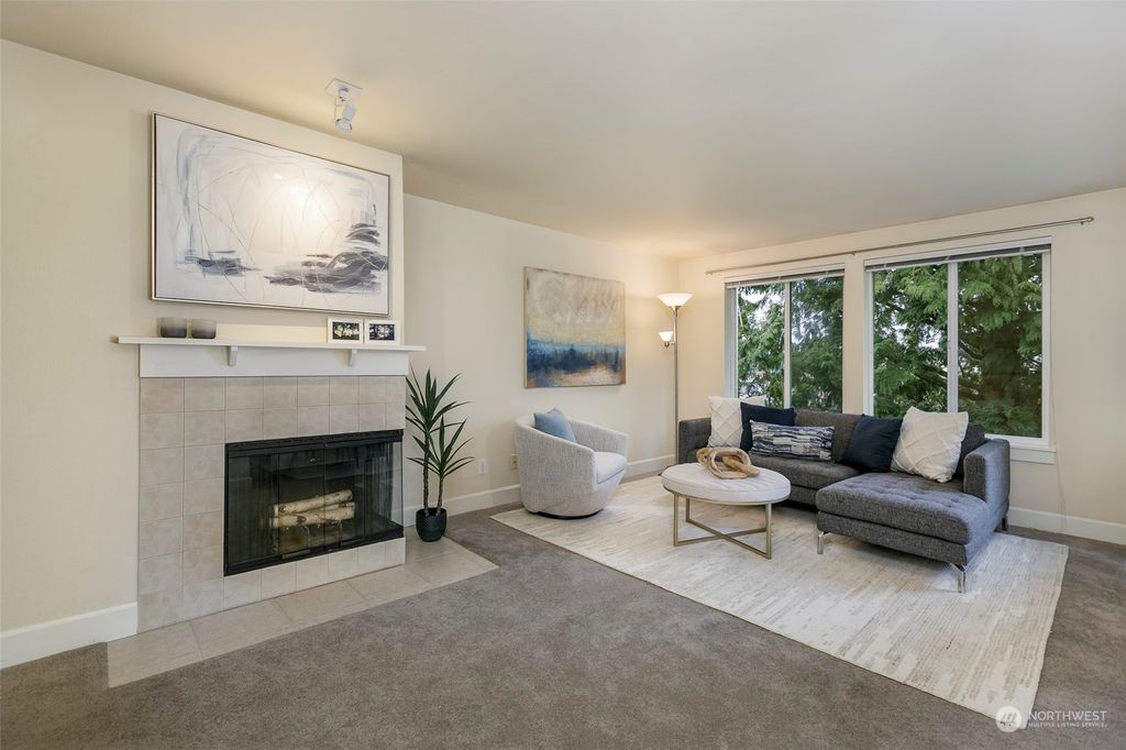 Photo of 300 N 130th Street #1302, Seattle, WA 98133 (MLS # 2329008)