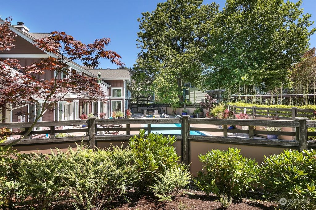 Photo of 300 N 130th Street #1302, Seattle, WA 98133 (MLS # 2329008)