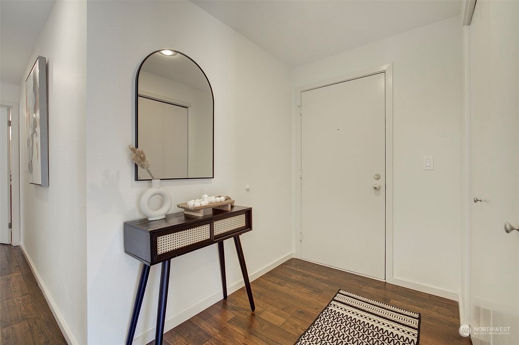 Photo of 500 Aloha Street #E307, Seattle, WA 98109 (MLS # 2289314)