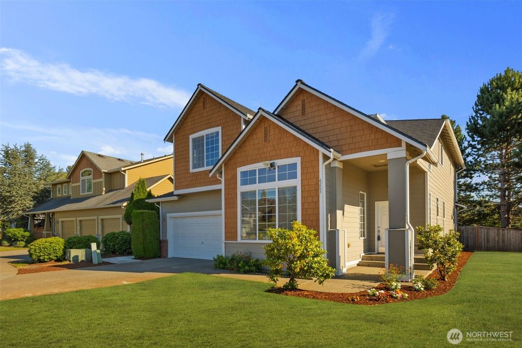 Photo of 6203 NE 4th Circle, Renton, WA 98059 (MLS # 2417921)