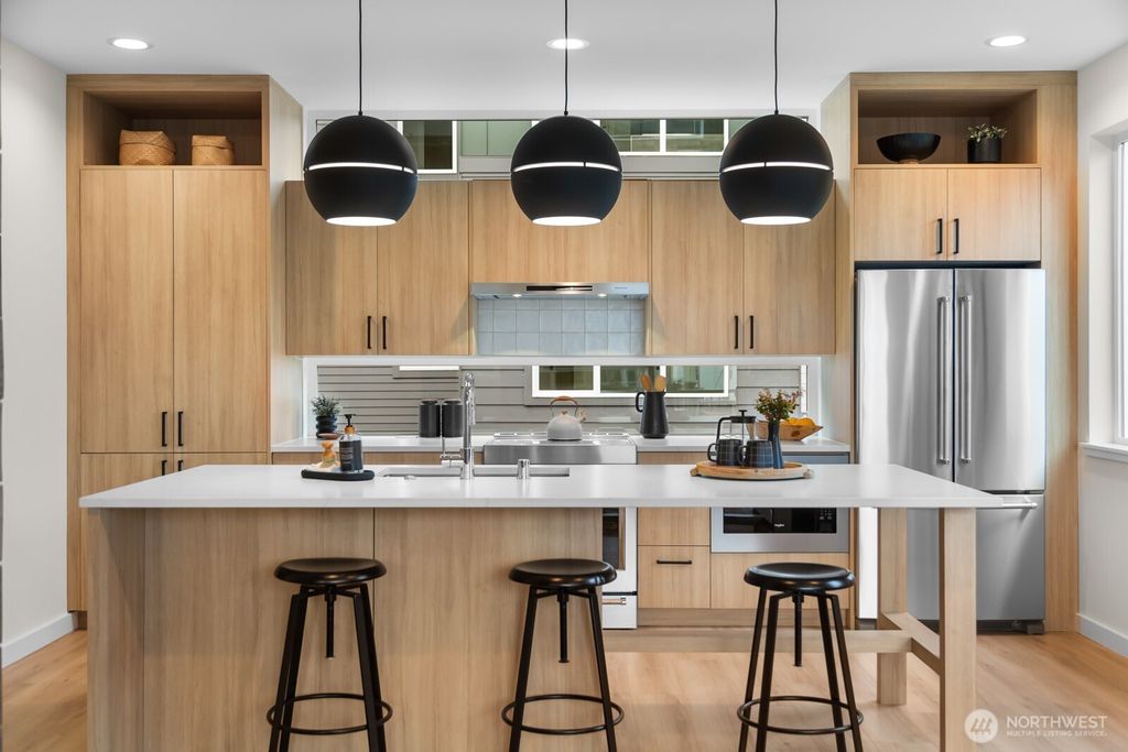 Photo of 926 NW 58th Street, Seattle, WA 98107 (MLS # 2456260)