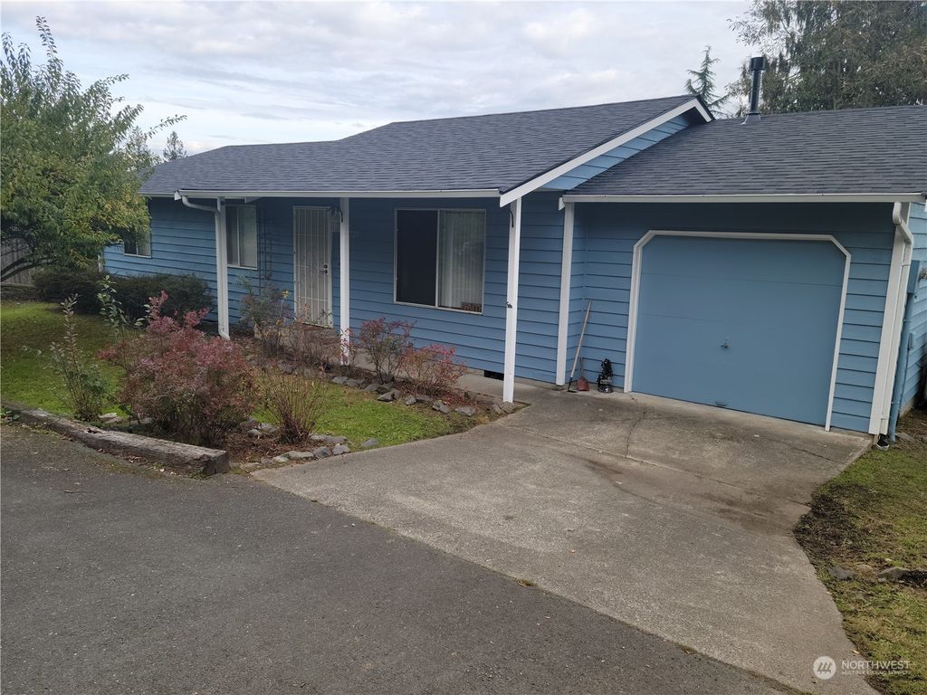 Photo of 2721 123rd Drive NE, Lake Stevens, WA 98258 (MLS # 2191481)