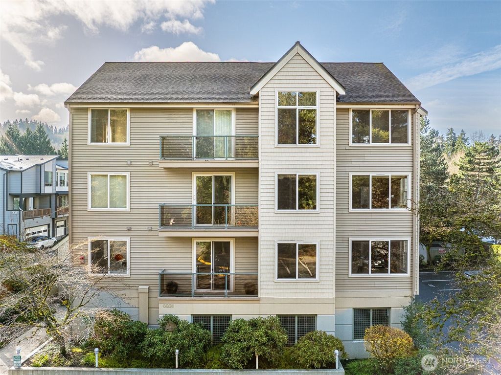 Photo of 6831 NE 170th Street #103, Kenmore, WA 98028 (MLS # 2335839)