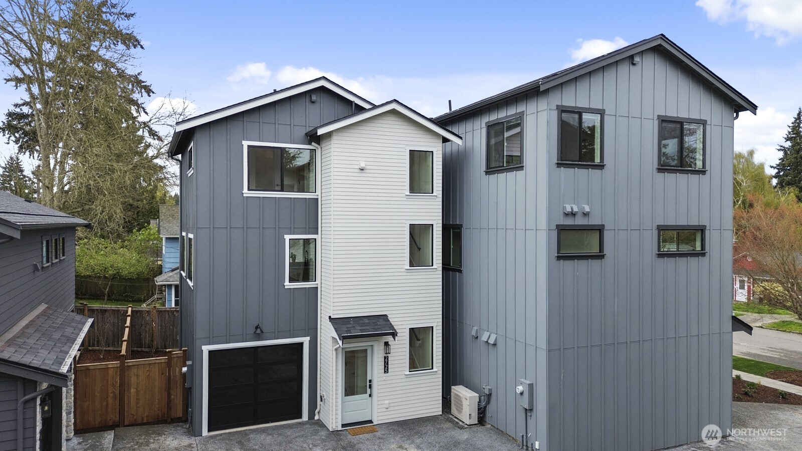 2725 NE 87th Street