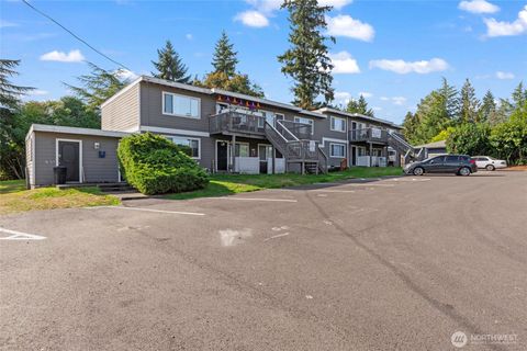 Photo of 6608 106th Street, Puyallup, WA 98373 (MLS # 2450786) Photo of 6608 106th Street, Puyallup, WA 98373 (MLS # 2450786)