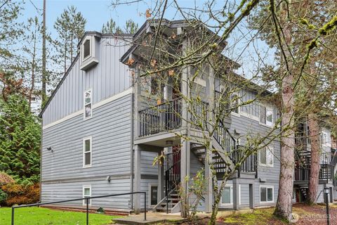 Photo of 11103 NE 124th Lane #B205, Kirkland, WA 98034 (MLS # 2488420)
