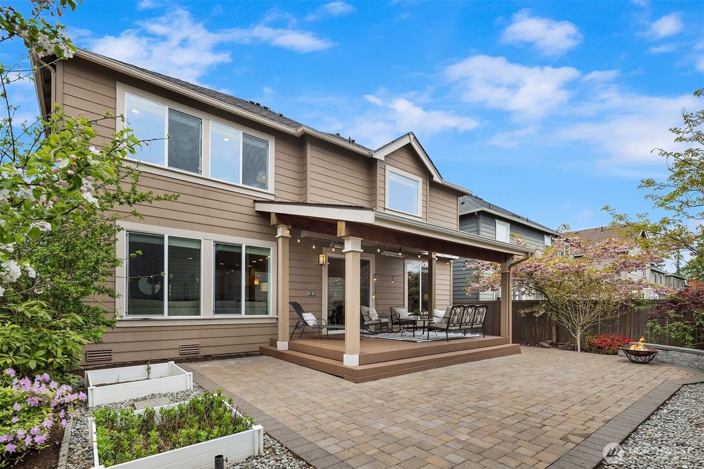 Photo of 21417 SE 2nd Street, Sammamish, WA 98074 (MLS # 2515417)