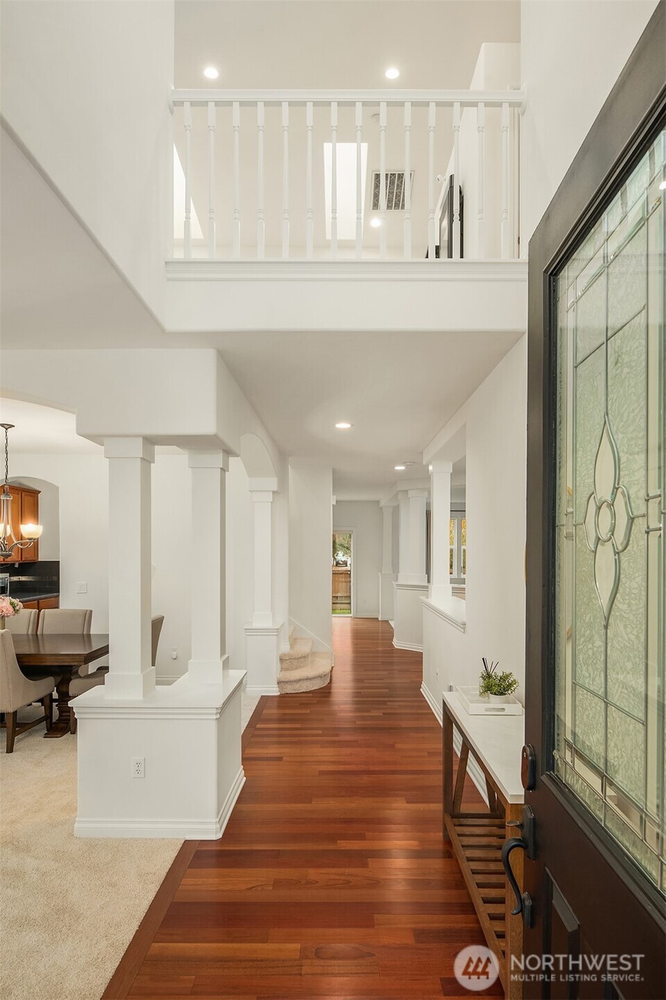 787 Hoquiam Place NE