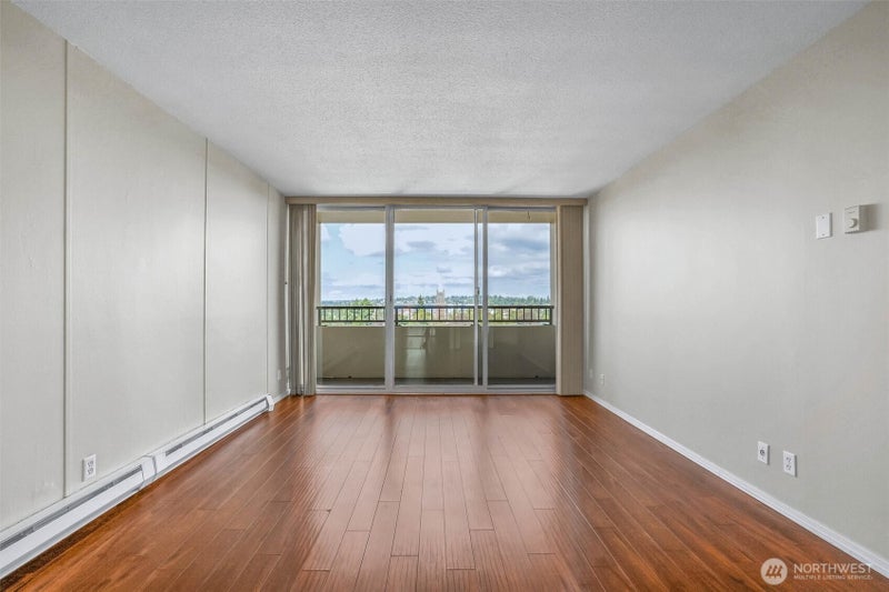 4540 8th Avenue NE 1403