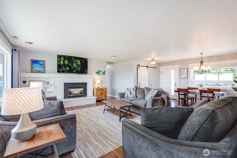 6116 Vista Drive