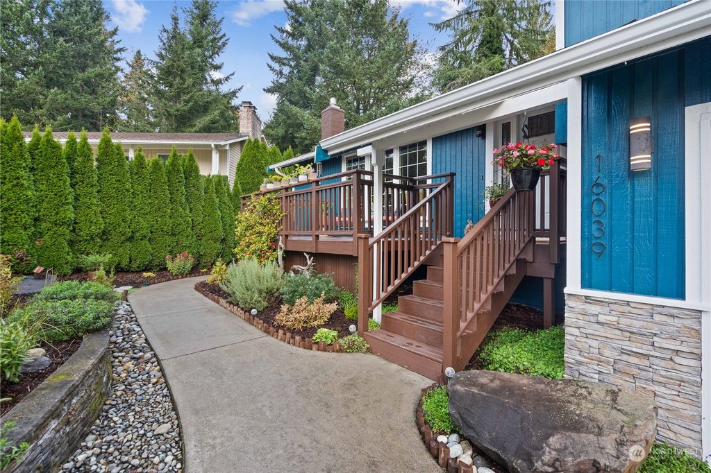 Photo of 16039 SE 167th Place, Renton, WA 98058 (MLS # 2169834)