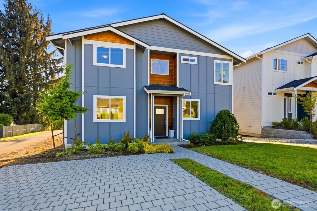 Photo of 3058 44th Avenue NE, Tacoma, WA 98422 (MLS # 2518476)