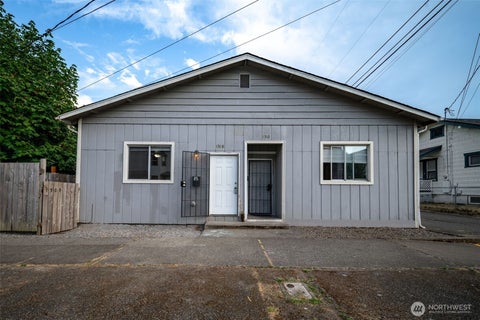 Photo of 1310 1308 S 8th ST, Tacoma, WA 98405 (MLS # 2557914)