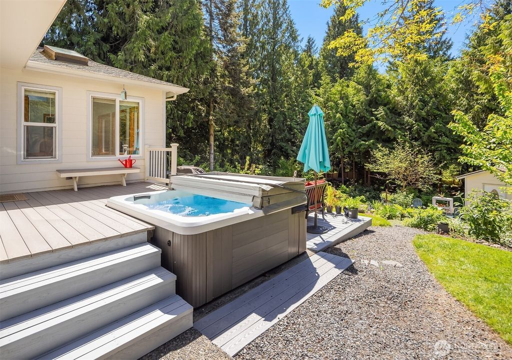 Photo of 10906 201st Street SE, Snohomish, WA 98296 (MLS # 2372211)