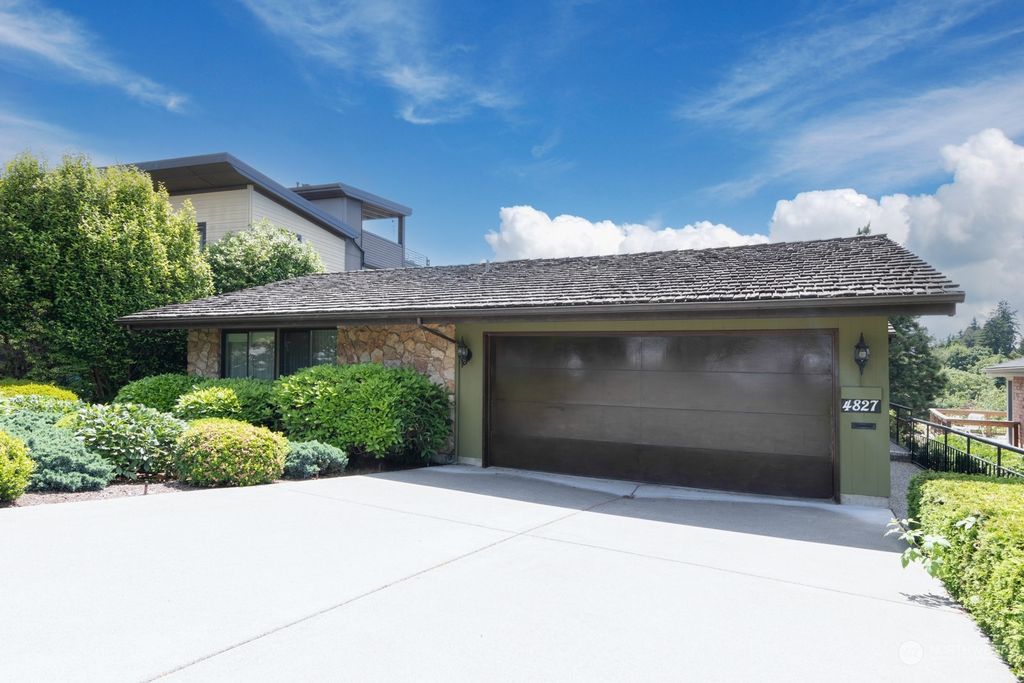 Photo of 4827 Purdue Avenue NE, Seattle, WA 98105 (MLS # 2249522)