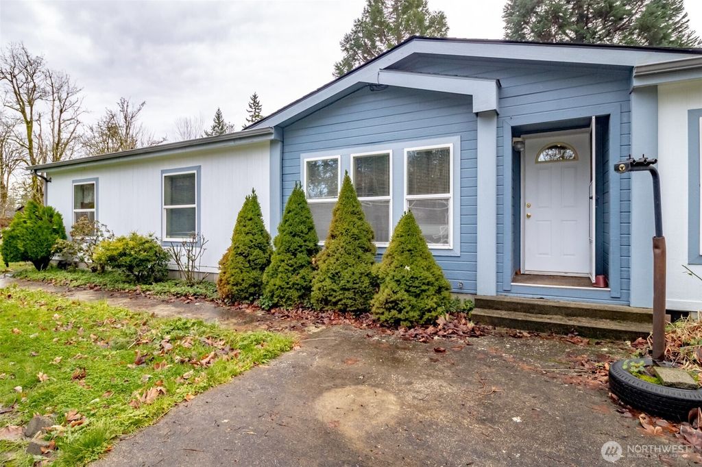 Photo of 29885 172 Avenue SE, Kent, WA 98042 (MLS # 2464726)
