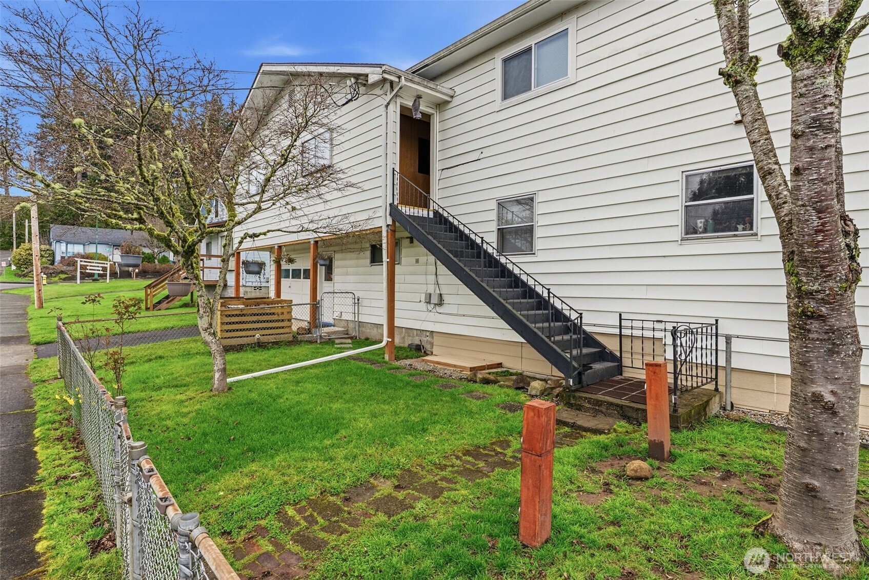 180 2nd Street