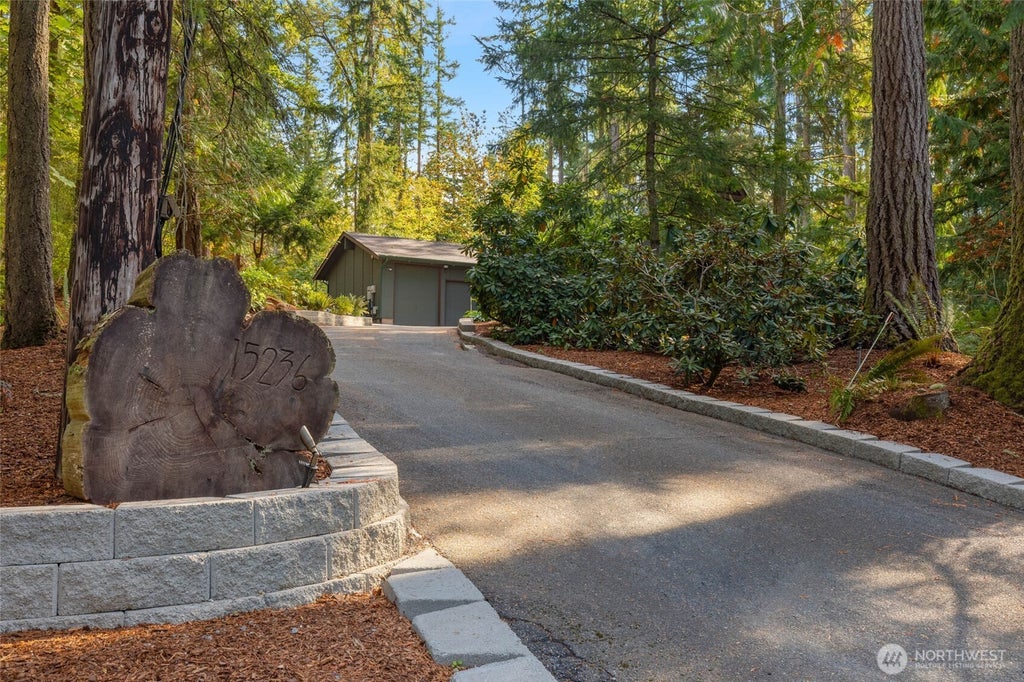 Photo of 15236 233rd Avenue SE, Issaquah, WA 98027 (MLS # 2590503)