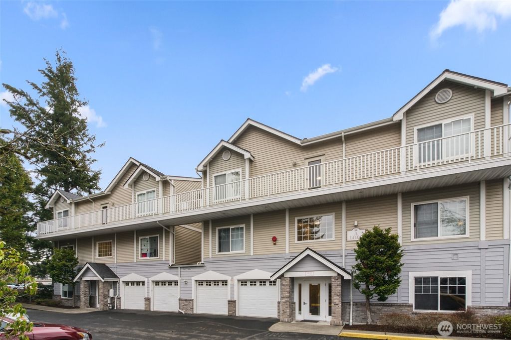 Photo of 14100 SE 171st Way #A201, Renton, WA 98058 (MLS # 2334132)