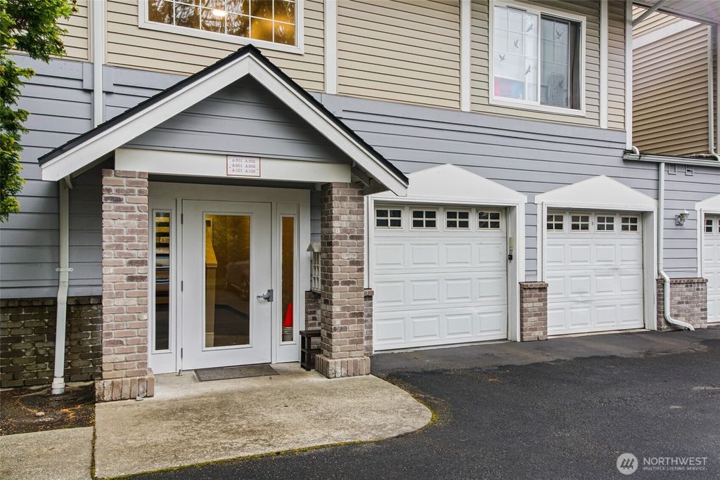 Photo of 14100 SE 171st Way #A201, Renton, WA 98058 (MLS # 2334132)