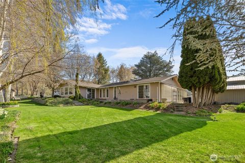 Photo of 1260 Burbank Creek Road, Yakima, WA 98901 (MLS # 2482490)