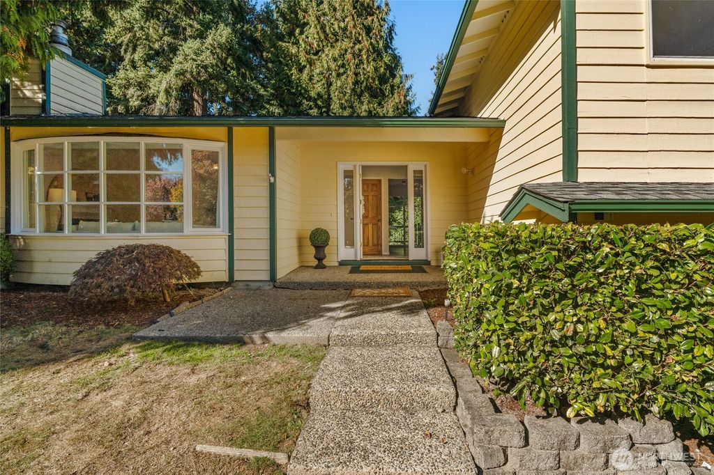 Photo of 19541 129th Court NE, Bothell, WA 98011 (MLS # 2445752)
