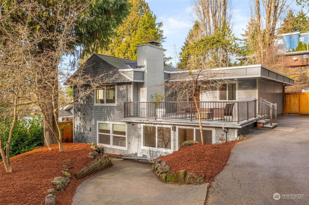 Photo of 3828 SW Orchard Street, Seattle, WA 98126 (MLS # 2027277)
