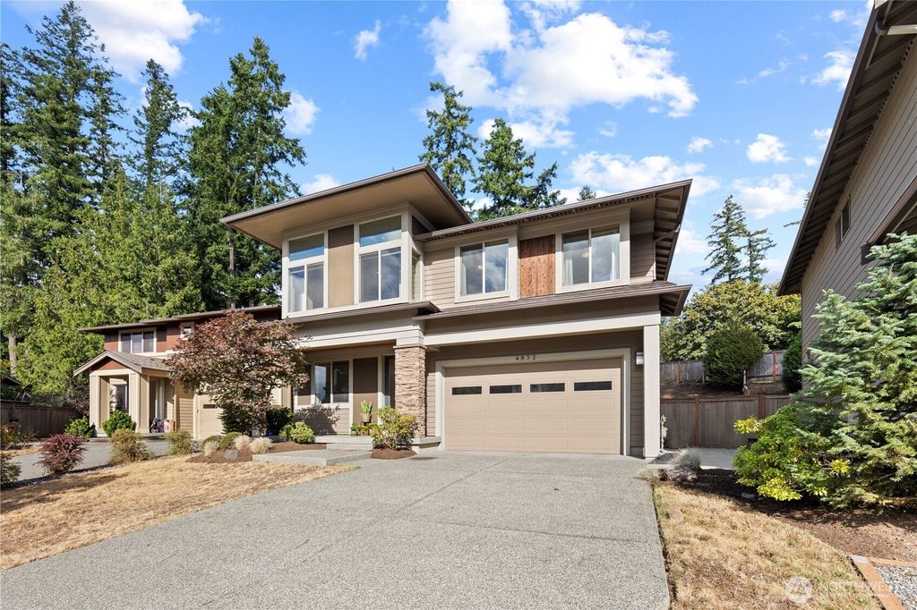 Photo of 4832 243rd Circle SE, Sammamish, WA 98029 (MLS # 2418175)