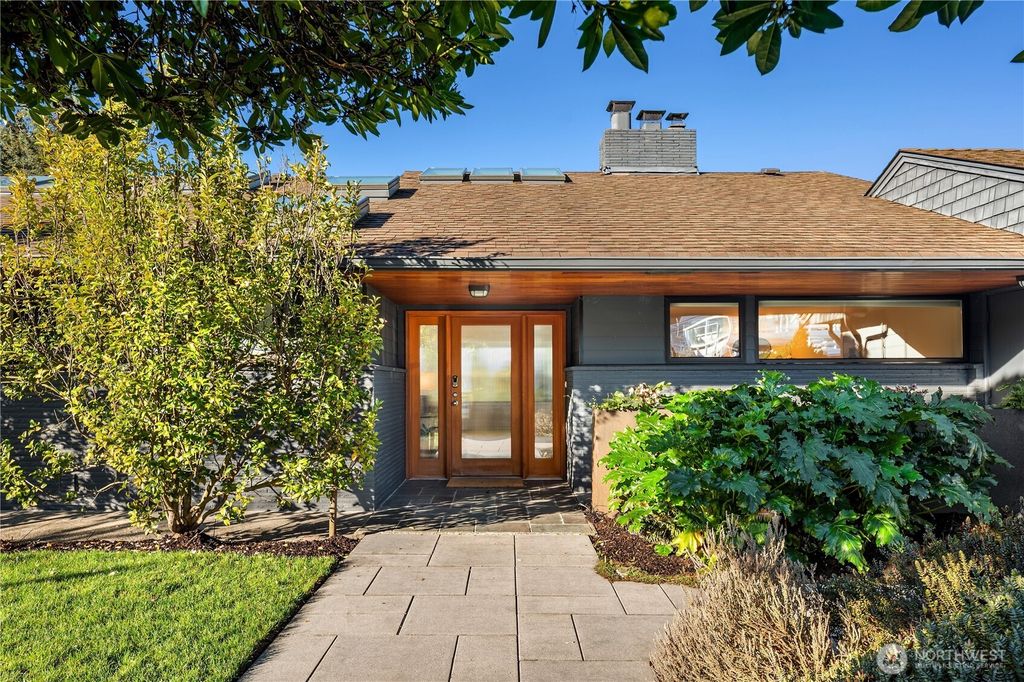 Photo of 3350 58th Avenue SW, Seattle, WA 98116 (MLS # 2479812)