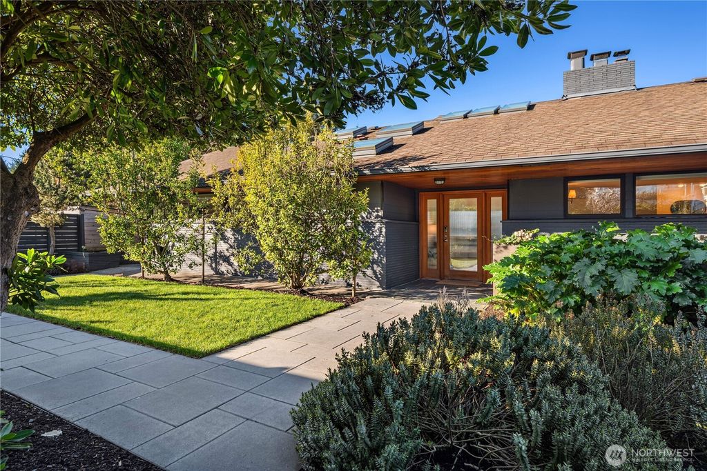 Photo of 3350 58th Avenue SW, Seattle, WA 98116 (MLS # 2479812)