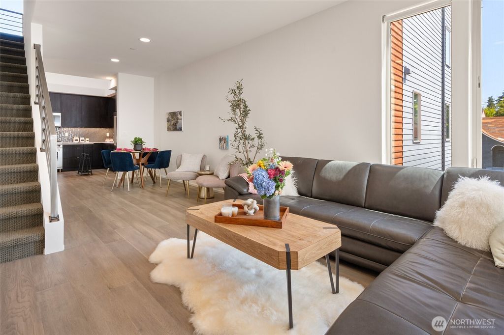 Photo of 551 28th Avenue, Seattle, WA 98122 (MLS # 2432380)