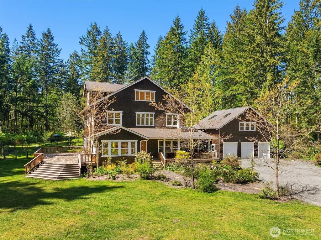 Photo of 18305 121 st Avenue SW, Vashon, WA 98070 (MLS # 2512100)