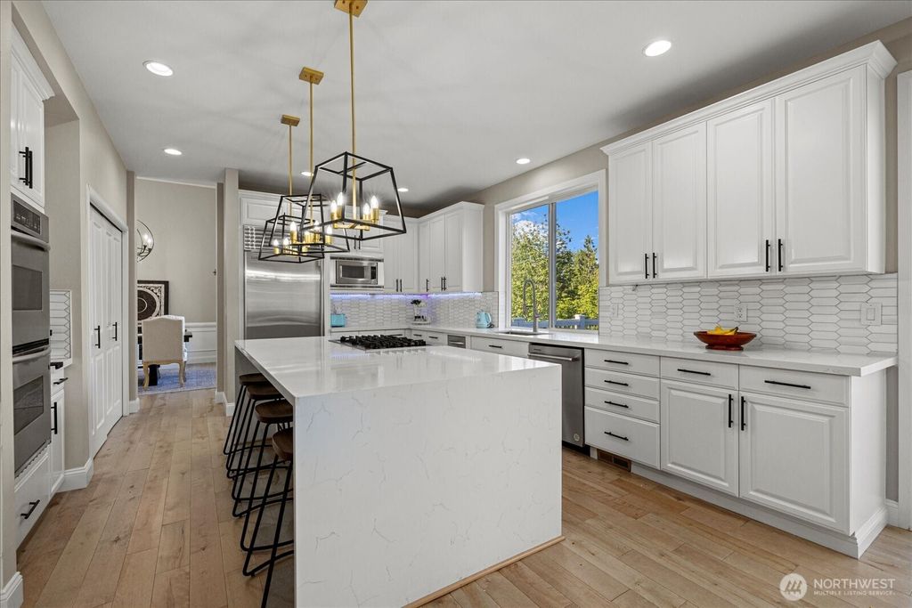 Photo of 2046 277th Ave, Sammamish, WA 98075 (MLS # 2497306)