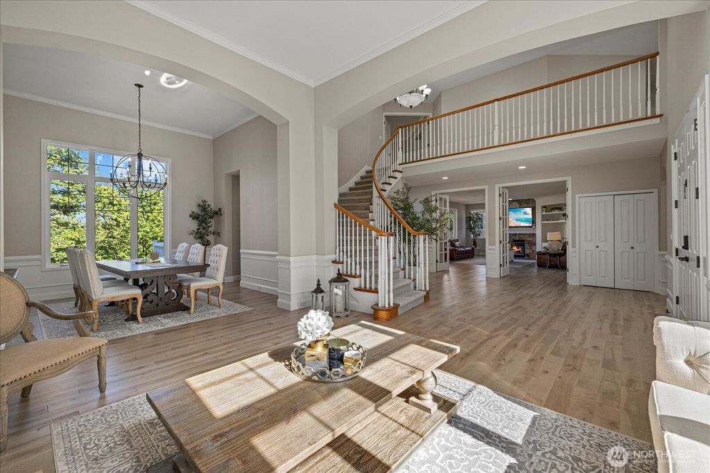 Photo of 2046 277th Ave, Sammamish, WA 98075 (MLS # 2497306)