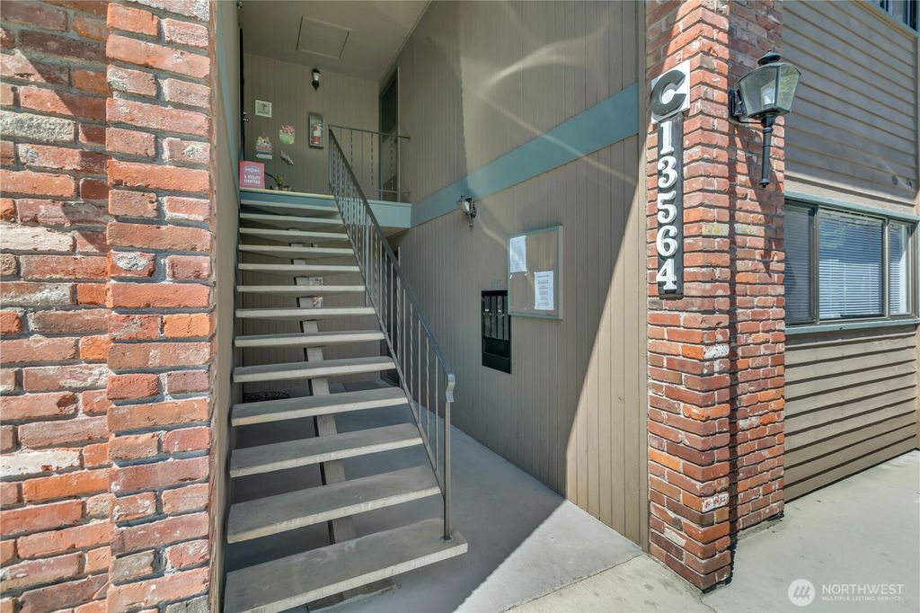 Photo of 13550 37th Avenue S #37, Tukwila, WA 98168 (MLS # 2423533)