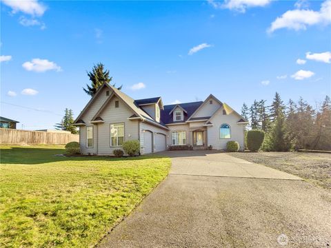 Photo of 6712 94th Street E, Puyallup, WA 98371 (MLS # 2478632)