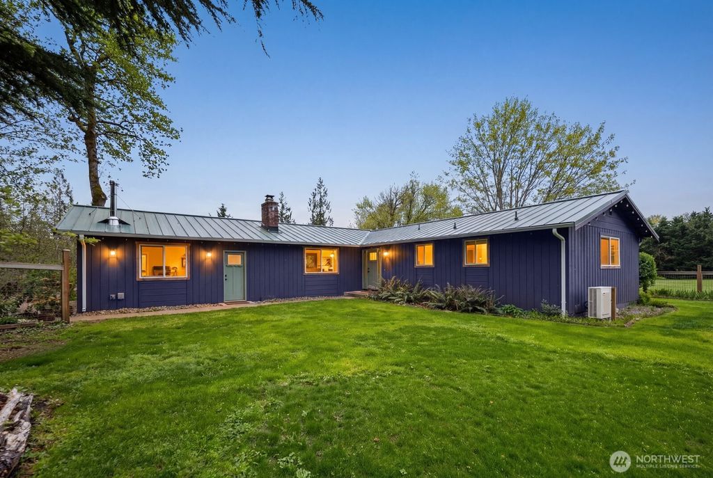 Photo of 36631 SE Fall City Snoqualmie Road, Fall City, WA 98024 (MLS # 2512110)