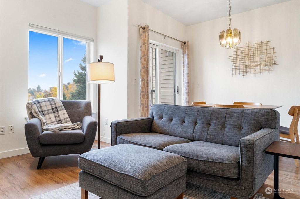 Photo of 2117 N 107th Street #403, Seattle, WA 98133 (MLS # 2180060)