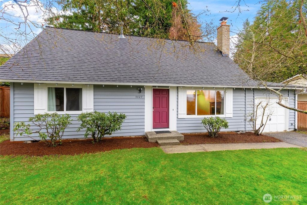 Photo of 5427 159th Place NE, Redmond, WA 98052 (MLS # 2489267)