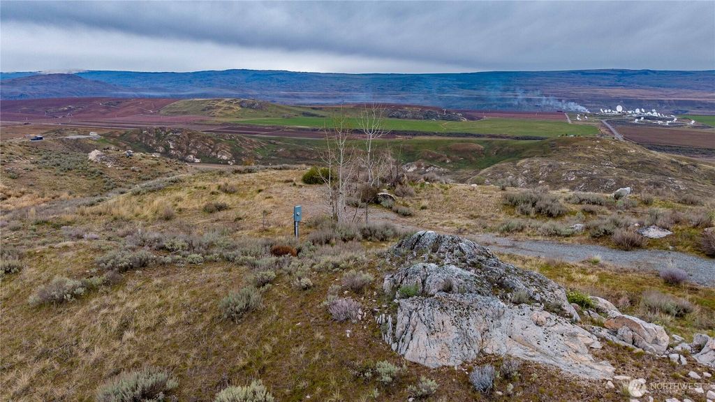 Photo of 215 Plata Road, Brewster, WA 98812 (MLS # 2501825)