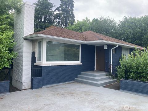 Photo of 6925 52nd Avenue S, Seattle, WA 98118 (MLS # 2552036)