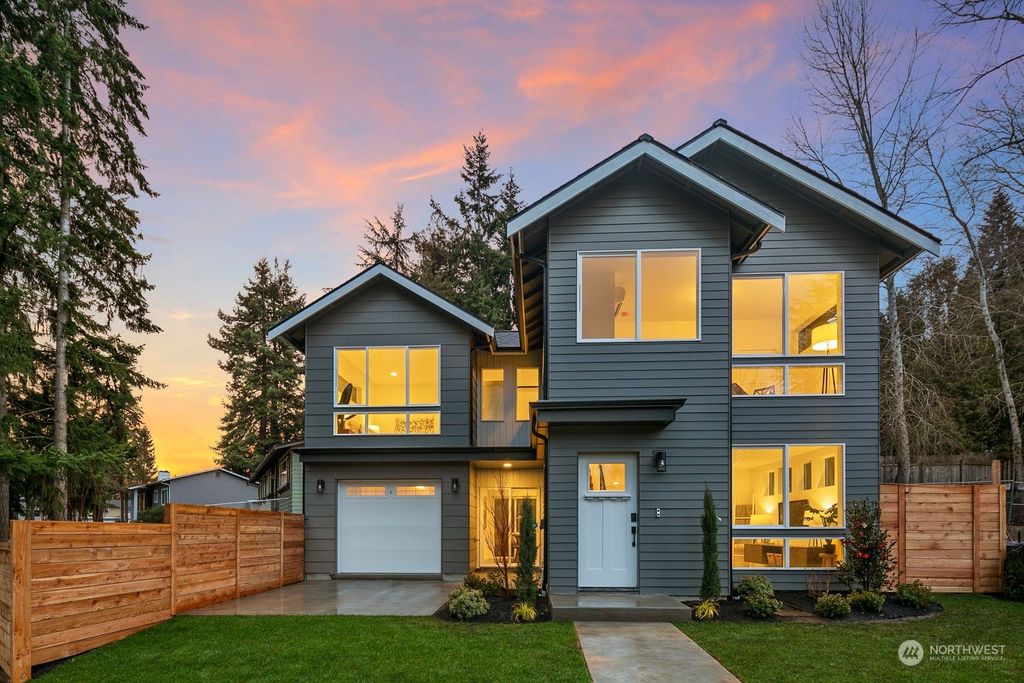 Photo of 13401 122nd Avenue NE #B, Kirkland, WA 98034 (MLS # 2036046)